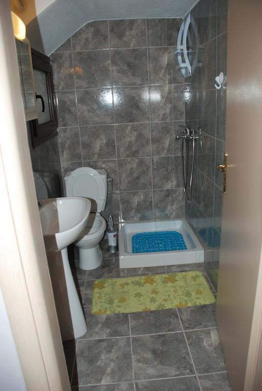 Marianna Apartments Nea Roda Room photo