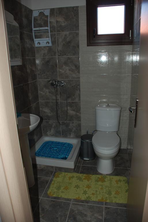 Marianna Apartments Nea Roda Room photo