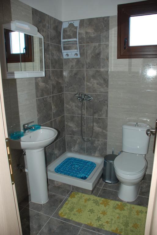 Marianna Apartments Nea Roda Room photo